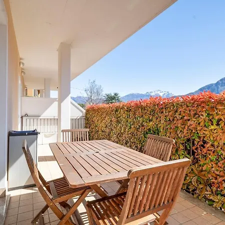 Apartment In 2 Bedrooms Parking Space Pool Pedestrian Area